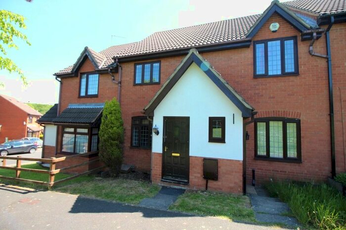 2 Bedroom Terraced House To Rent In Perrymead, Luton, Bedfordshire, LU2