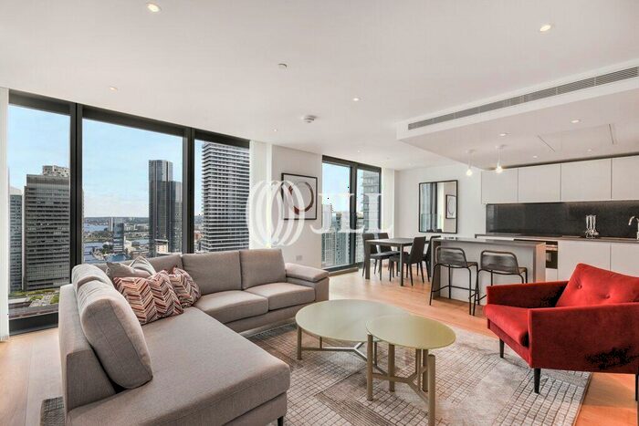 2 Bedroom Apartment To Rent In Marsh Wall London, E14