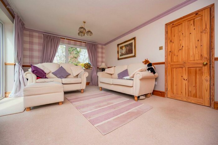 5 Bedroom Detached House For Sale In Slipton Lane, Slipton, Kettering, NN14