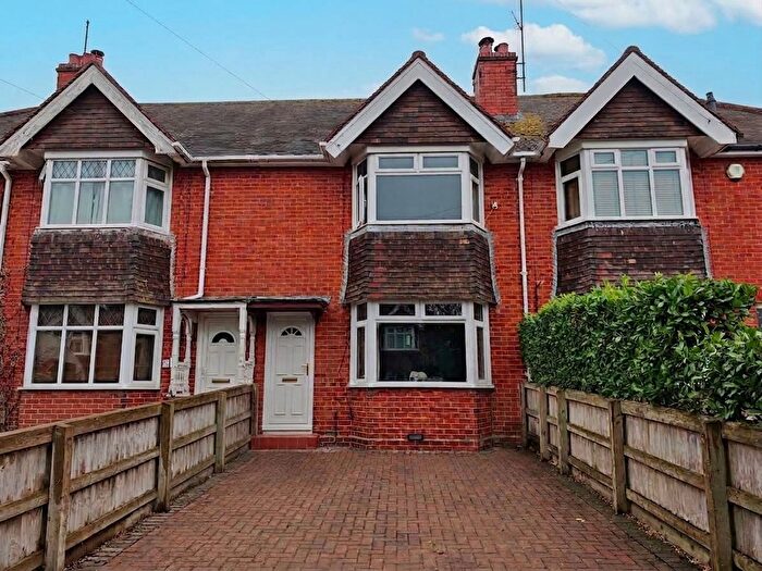 3 Bedroom Terraced House For Sale In Whiterow Park, Trowbridge, BA14