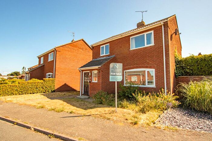 4 Bedroom Detached House For Sale In Downs Road, Hunstanton, PE36