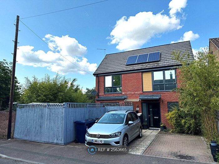 4 Bedroom Detached House To Rent In Jermyn Close, Cambridge, CB4