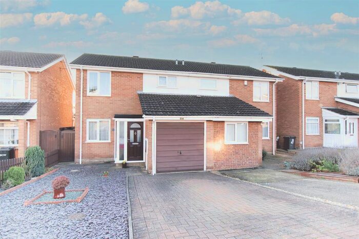 3 Bedroom Property To Rent In Westminster Road, Wellingborough, NN8