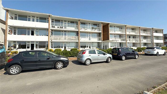 2 Bedroom Flat To Rent In Brighton Road, Lancing, West Sussex, BN15