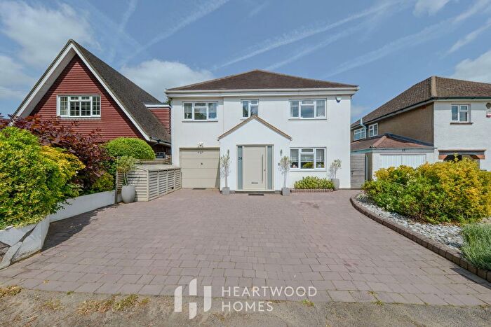 5 Bedroom Detached House For Sale In Ragged Hall Lane, St. Albans, AL2