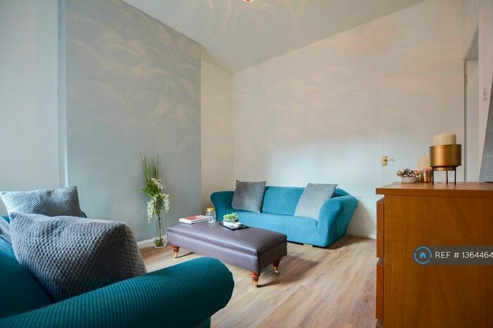 5 Bedroom Terraced House To Rent In Kimberley Road, Leicester, LE2