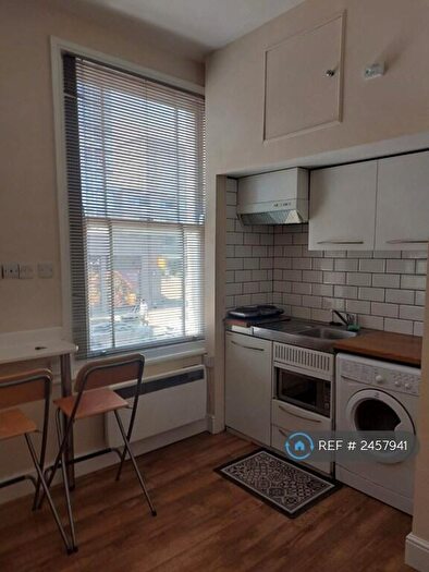 Studio To Rent In London, London, N7