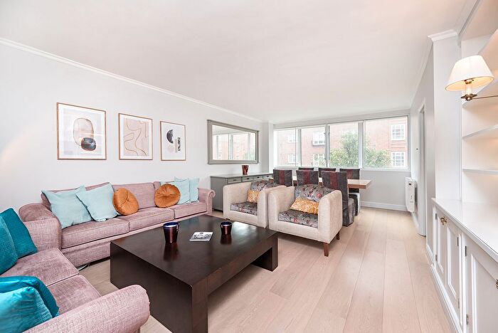 2 Bedroom Flat To Rent In Lower Sloane Street, London, SW1W