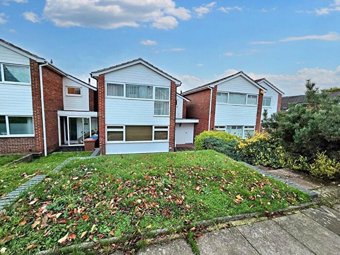 3 Bedroom Detached House To Rent In Camden Road, Bexley, DA5