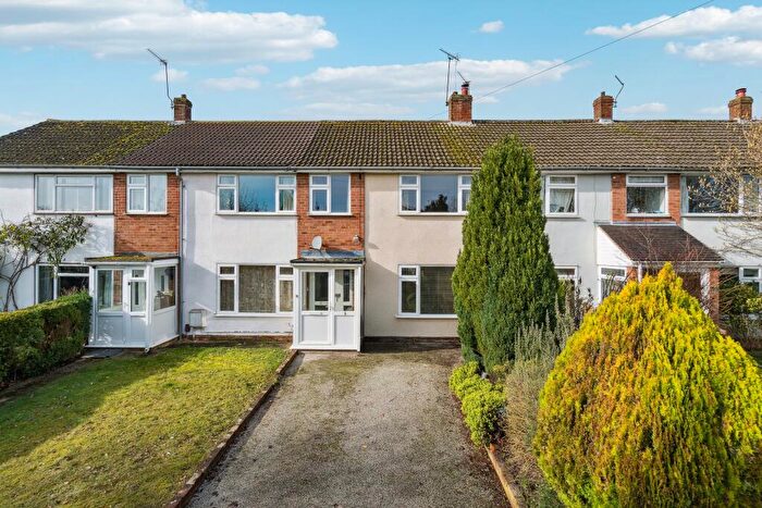 3 Bedroom Terraced House For Sale In Stubbs End Close, Amersham, HP6