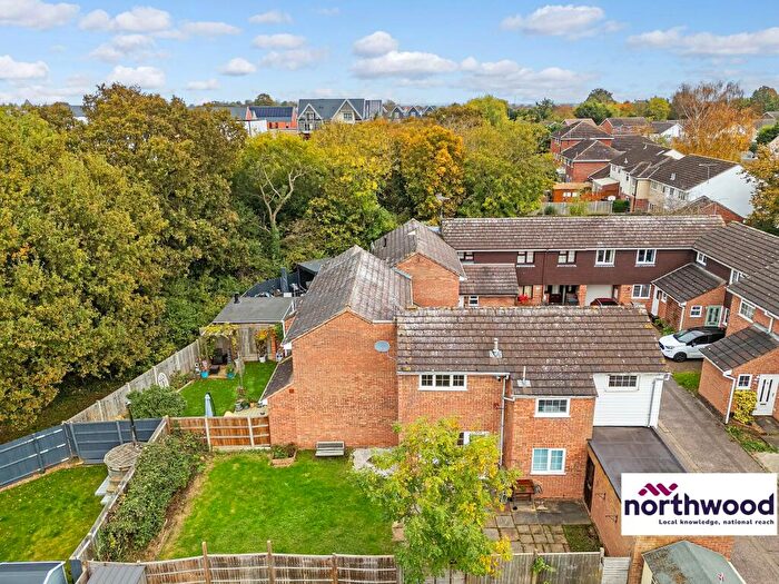 3 Bedroom Semi-Detached House To Rent In Barn Green, Chelmsford, CM1