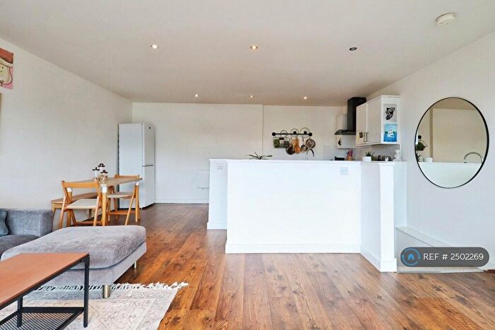 2 Bedroom Penthouse To Rent In Park Place, Leeds, LS1