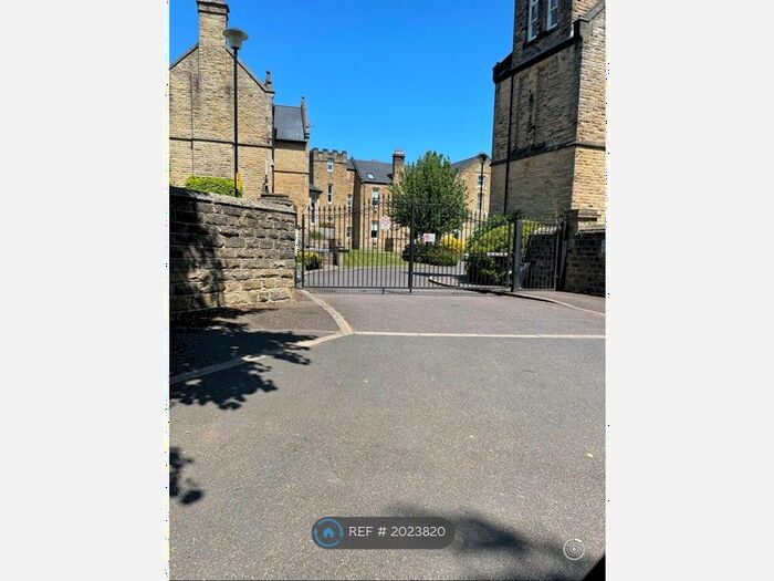 2 Bedroom Flat To Rent In Victoria Court, Sheffield, S11