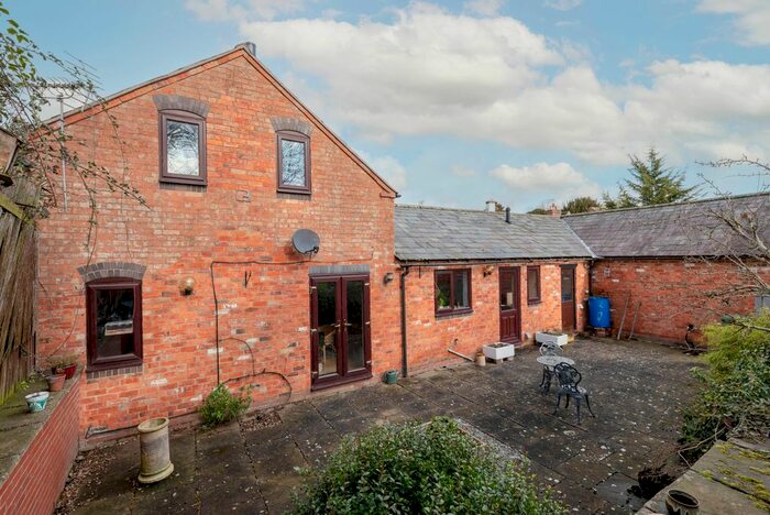 3 Bedroom Barn Conversion For Sale In Bascote Chase, Bascote, Southam, CV47
