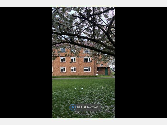 3 Bedroom Flat To Rent In Anstey Way, Trumpington, Cambridge, CB2