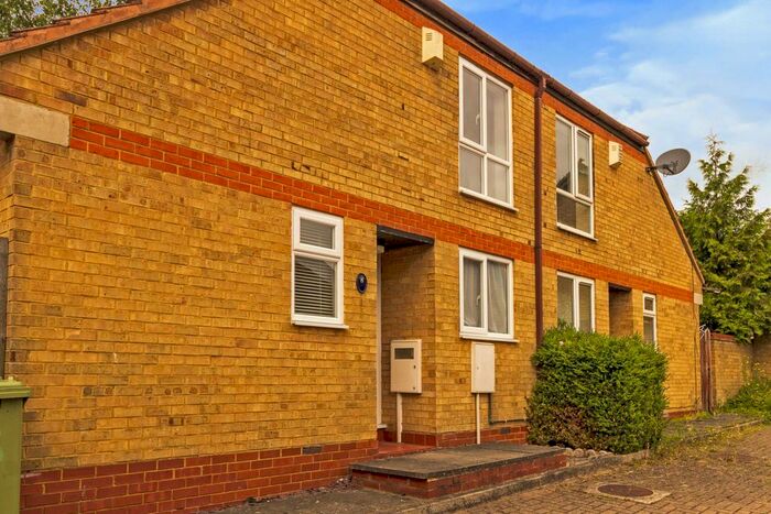 1 Bedroom Semi-Detached House To Rent In Hartwort Close, Walnut Tree, MK7