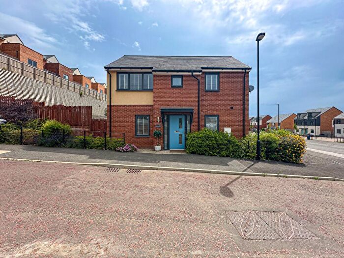 3 Bedroom Detached House For Sale In Chester Pike, The Rise, Newcastle Upon Tyne, NE15