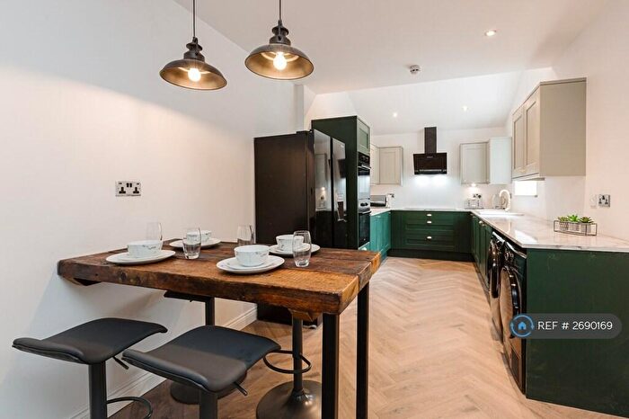 6 Bedroom Terraced House To Rent In Leopold Road, Liverpool, L7