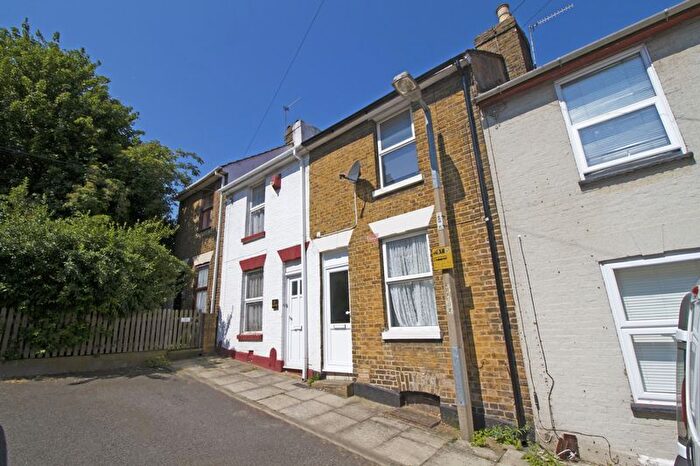 2 Bedroom Terraced House To Rent In Edward Street, Chatham, ME4