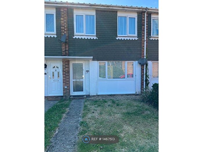 3 Bedroom Terraced House To Rent In Colebrook Road, Wick, Littlehampton, BN17