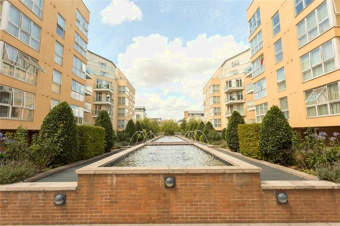 2 Bedroom Flat To Rent In Watergardens Square, Canada Water, London, SE16