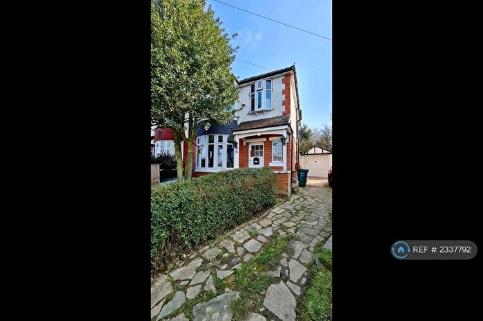 3 Bedroom Semi-Detached House To Rent In Hollickwood Avenue, London, N12