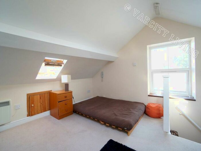 1 Bedroom Flat To Rent In High Street, Bangor, Gwynedd, LL57