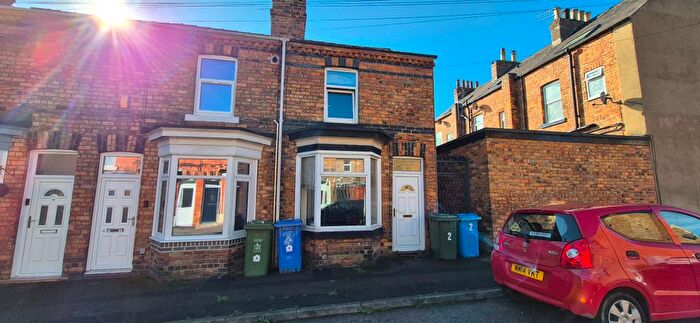 2 Bedroom Terraced House For Sale In Derwent Street, Scarborough, YO12