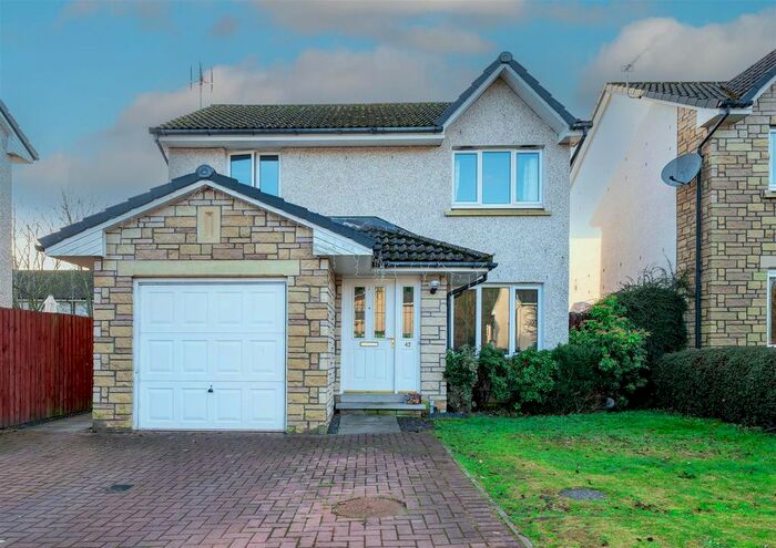 3 Bedroom Property For Sale In Taypark Road, Luncarty, Perth, PH1