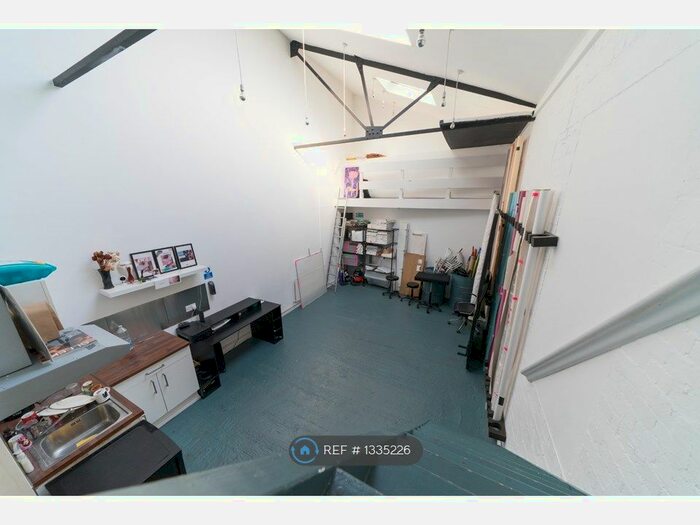 2 Bedroom Flat To Rent In Wadeson Street, London, E2