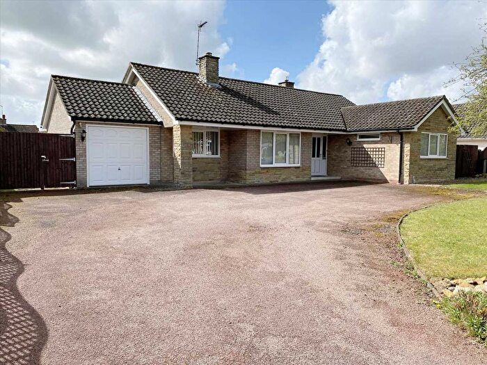 3 Bedroom Detached Bungalow For Sale In Southgate Spinneys, South Rauceby, South Rauceby, NG34