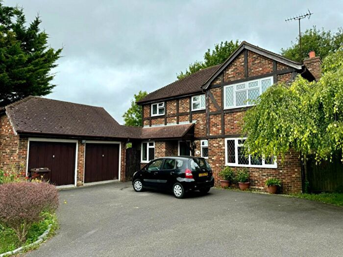 4 Bedroom Detached House For Sale In Grey Wethers, Sandling, Maidstone, ME14