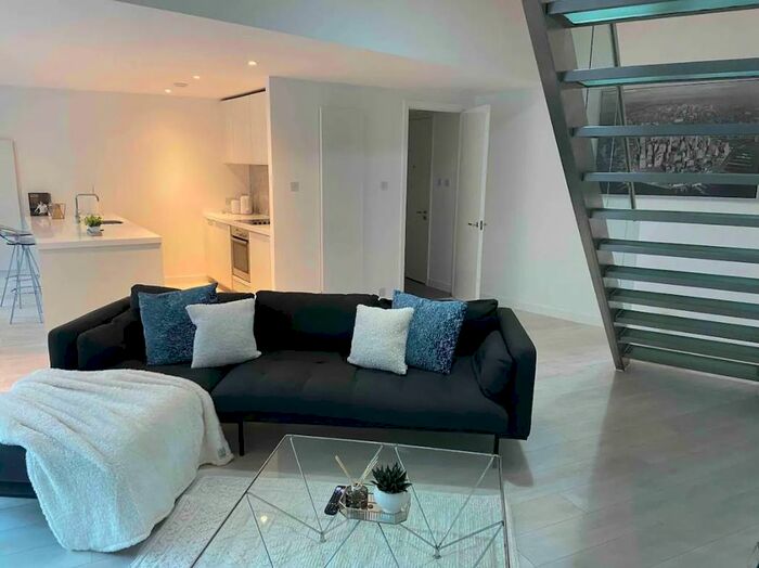 2 Bedroom Flat To Rent In New Street, Birmingham, B2