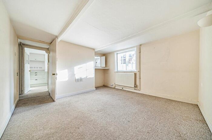 3 Bedroom Terraced House For Sale In St. Pancras, Chichester, PO19