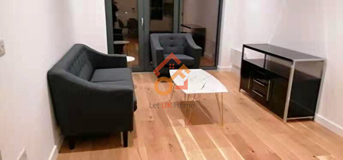 2 Bedroom Flat To Rent In The Axium, Windmill Street, Birmingham, B1