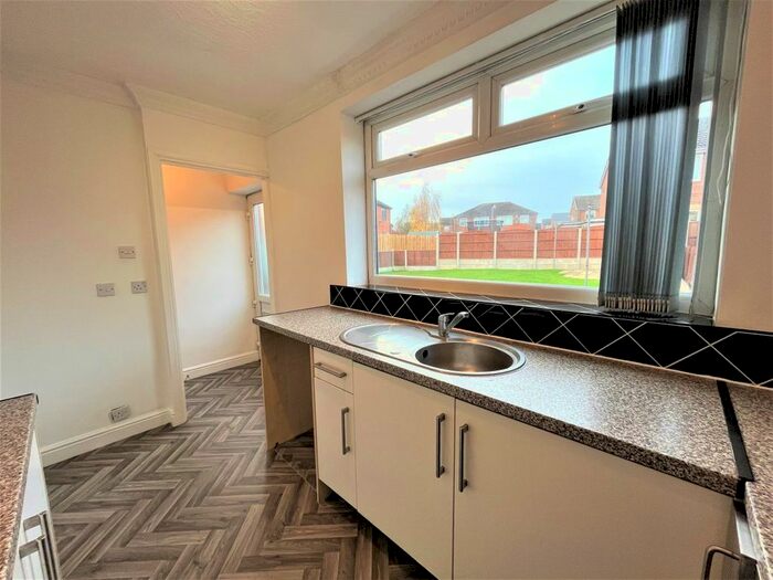 3 Bedroom Property To Rent In South Parade, Ossett, WF5