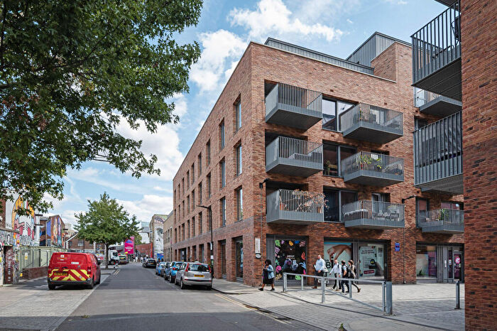 2 Bedroom Flat For Sale In Wallis Road, , Hackney, London, E9