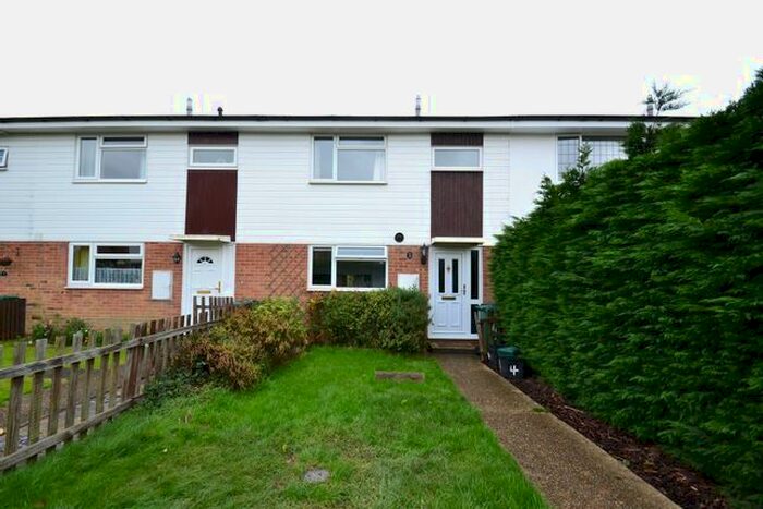 3 Bedroom Terraced House To Rent In Sarel Way, Horley, RH6