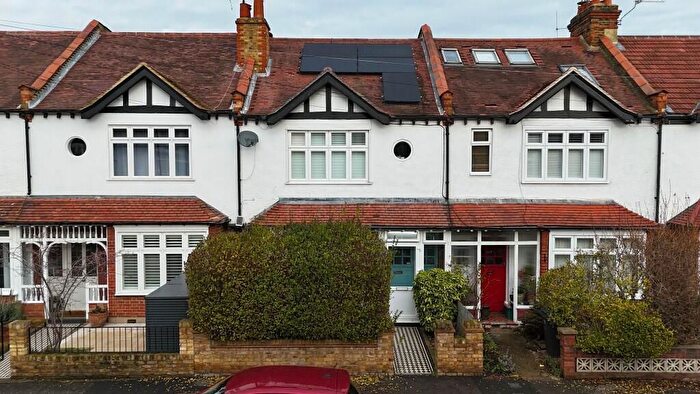 3 Bedroom Terraced House For Sale In Chestnut Grove, New Malden, KT3