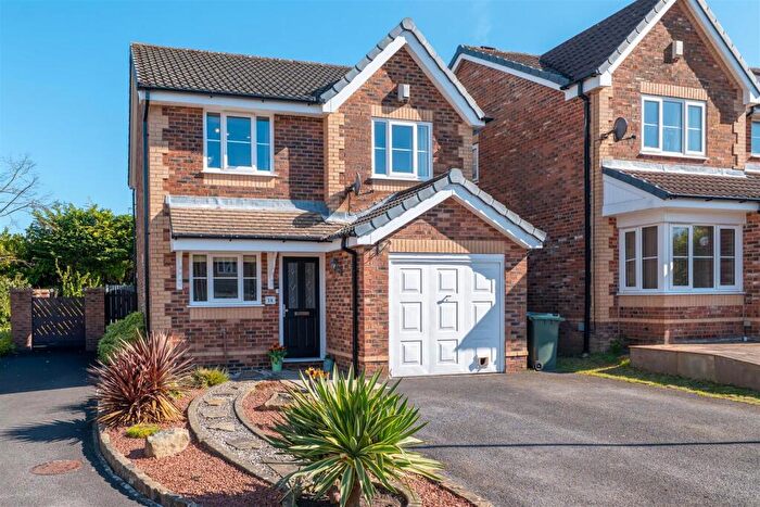 3 Bedroom Detached House For Sale In Lostock Meadow, Clayton-Le-Woods, Chorley, PR6