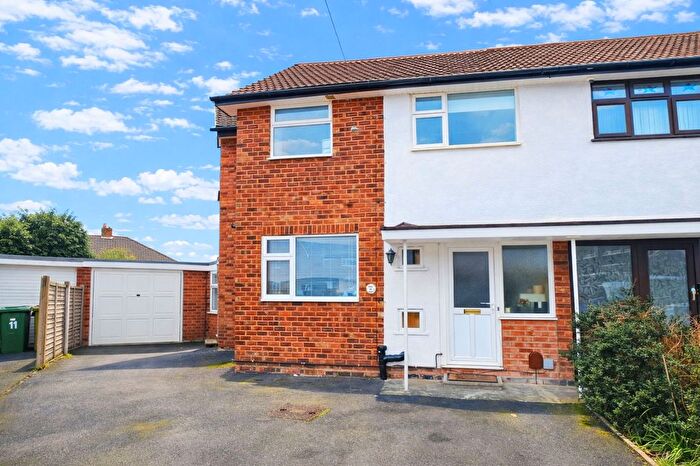 4 Bedroom Semi Detached House For Sale In Bracken Way, Streetly, B74