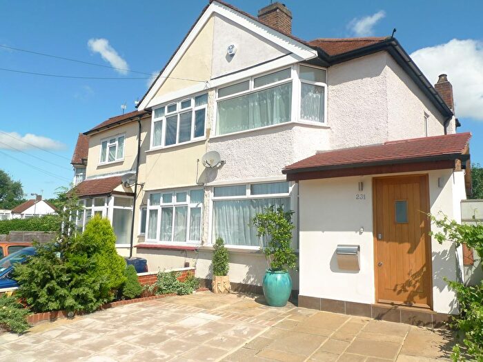 2 Bedroom Terraced House To Rent In Fernside Avenue, London, TW13