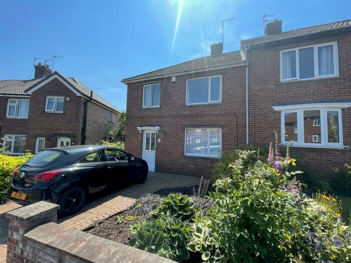 3 Bedroom Semi-Detached House To Rent In Viador, Chester Le Street, DH3