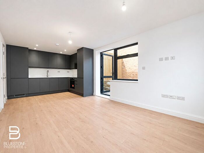 2 Bedroom Flat To Rent In Bovill Road, Honor Oak, SE23