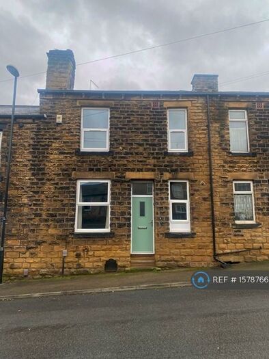 2 Bedroom Terraced House To Rent In Kirkham Street, Leeds, LS13