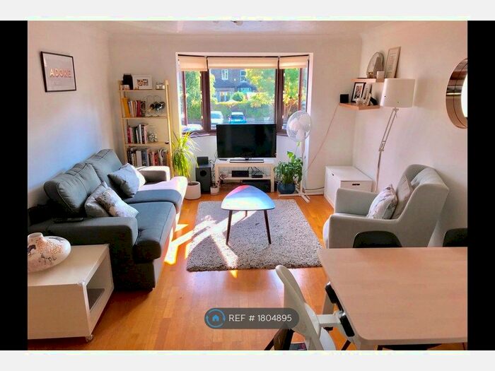 2 Bedroom Flat To Rent In Mornington Road, London, E11