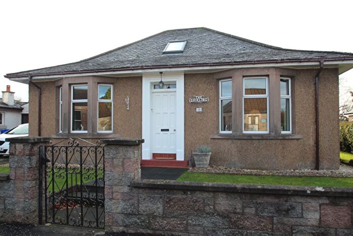 3 Bedroom Bungalow To Rent In South Street, Stirling, FK9