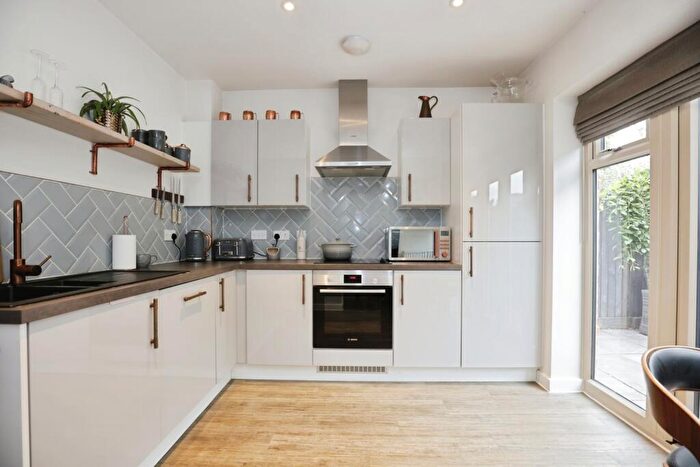 2 Bedroom Semi-Detached House For Sale In Bennett Drive, Banbury, Oxfordshire, OX16