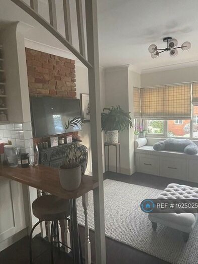 1 Bedroom Flat To Rent In Spring Gardens Road, High Wycombe, HP13