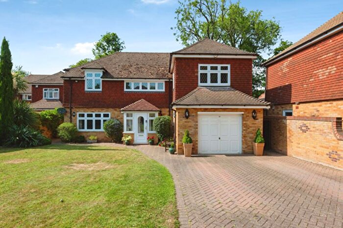 4 Bedroom Detached House For Sale In Pincroft Wood, Longfield, Kent, DA3